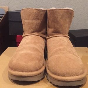 UGG WM US size 7.5